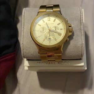 Men’s Michael Kors watch that’s brand new!